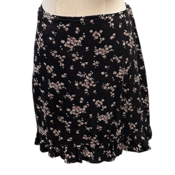 Abercrombie & Fitch Black Floral Large Whimsigoth Mini Skirt Womens Large - Picture 3 of 12